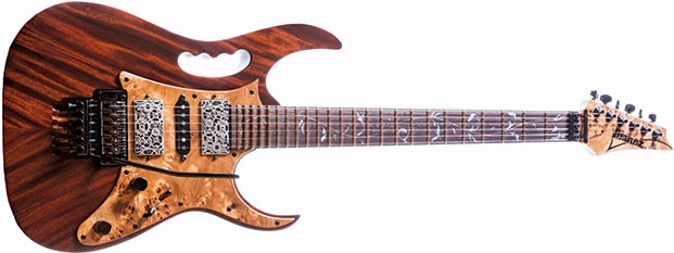 SteveVaiGuitars_4825.jpg