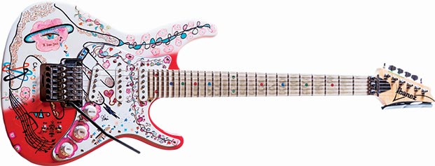 SteveVaiGuitars_4851.jpg