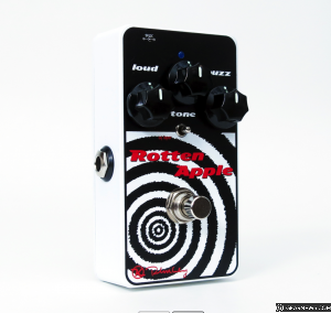 Keeley Rotten Apple Fuzz pedal