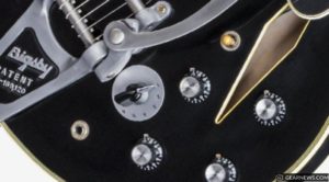 Shinichi-Ubukata-ES-355-Vintage-Ebony-VOS-closeup