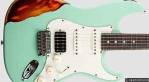 Suhr-Finish-Over-Finish-Classic-Antique-Surf-Green-over-a-3-tone-Sunburst