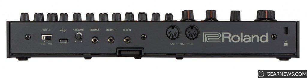 Roland TR-08 rear panel with sadly no track outputs