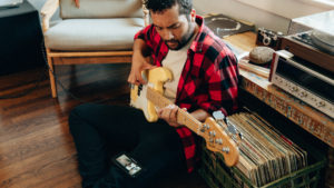 FenderPlayBasswPlayerSeriesPBassButtercream