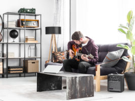 living-room-guitar-2401400x1050