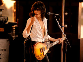 Joe-Perry-Credit-Fin-Costello-Redferns401400x1050