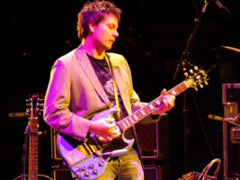 Wilco-Jeff-Tweedy-Credit-Tim-Mosenfelder-Corbis-via-Getty-Images401400x1050