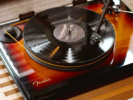 fender-precisiondeck-mofi401400x1050