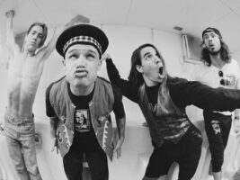 red-hot-chili-peppers401400x1050