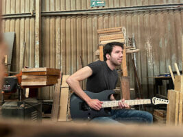 Paragram-Guitars-HERO402000x1500