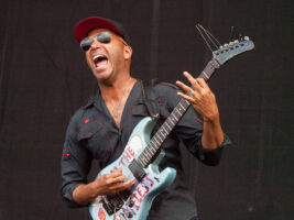 Tom-Morello-Photo-Barry-Brecheisen-WireImage401400x1050