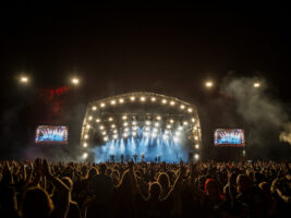 bloodstock402000x1500