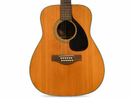 syd-barret-yamaha-12-string-acoustic402000x1500