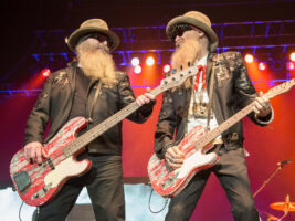 zz-top402000x1500