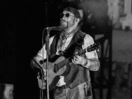 jethro-tull-ian-anderson402000x1500