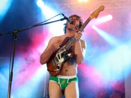 IDLES-Photo-Burak-Cingi-Redferns402000x1500