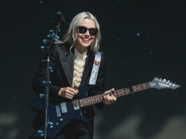phoebe-bridgers402000x1500-1