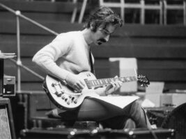 Frank-Zappa-Credit-Ron-Case-Keystone-Getty-Images402000x1500