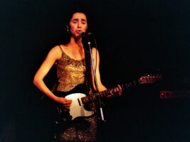 PJ-Harvey-HERO-Credit-Jeff-Kravitz-FilmMagic-Inc402000x1500