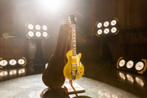 Gibson-Sergio-Vallin-01