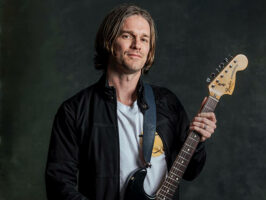 Jesse-Wood-HERO402000x1500