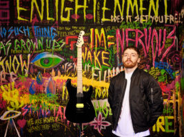 Sean-Long-CHARVEL-SIG-HERO402000x1500