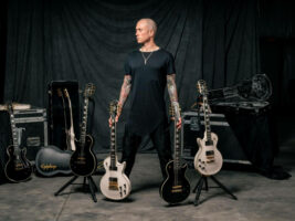 Matt-Heafy-Epiphone-Origins402000x1500