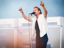 eddie-vedder-pearl-jam-getty402000x1500