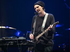 Josh-Klinghoffer402000x1500