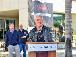 fender-ceo-andy-mooney402000x1500