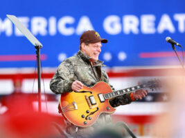 ted-nugent401400X1050