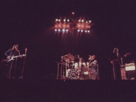 Pink-Floyd-Live-1972402000x1500