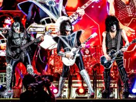 kiss-verona-2022402000x1500