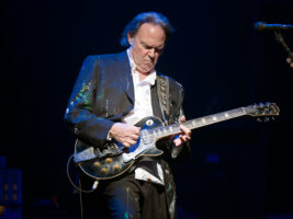 Neil-Young-Credit-Ross-Gilmore-Redferns-HERO402000x1500