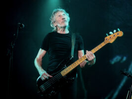 Roger-Waters-Photo-Raphael-Dias-Getty402000x1500