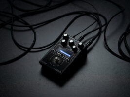 Gamechanger-Audio-Plasma-Pedal-HERO402000x1500