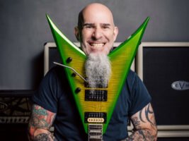 Scott-Ian-Jackson-Signature402000x1500