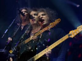the-cure-lollapalooza-2013402000x1500