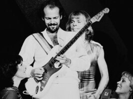 ABBA-guitarist-Lasse-Wellander402000x1500