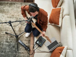 boss-gigcaster-5-8402000x1500