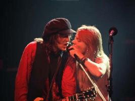 gnr-you-could-be-mine402000x1500