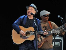 Paul-Simon402000x1500