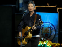 Noel-Gallagher-23June402000x1500