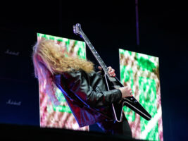 dave-mustaine-dec-2022402000x1500