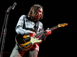john-frusciante402000x1500