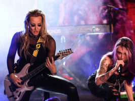 nita-strauss-solo-tour402000x1500