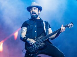 volbeat-rob-caggiano402000x1500