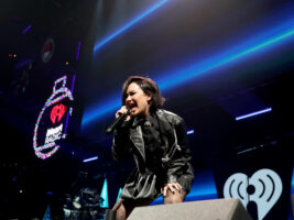 demi-lovato402000x1500