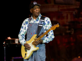 Buddy-Guy402000x1500