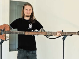 bernth-longest-guitar402000x1500