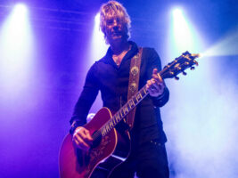 Duff-McKagan402000x1500